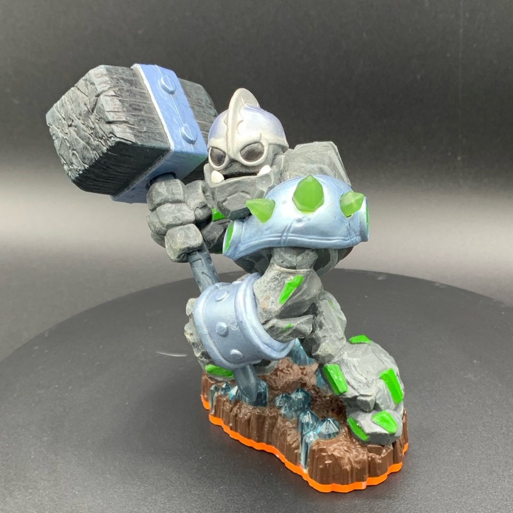 Skylander figurine
